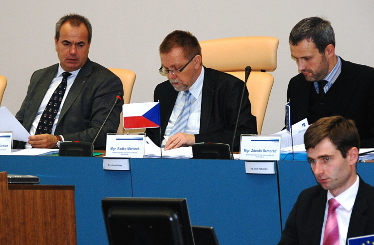 Na jednání v Hradci Králové - (zleva) S. Eichler, R. Martínek a Z. Semorád 